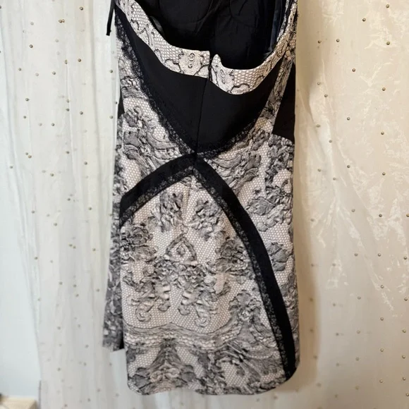 NWT BCBG MAXAZRIA SOPHIANI PRINT-BLOCKED